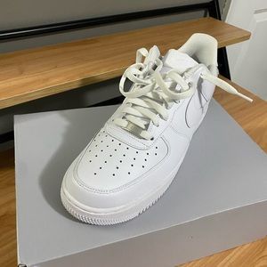 Clean Nike Air Force 1